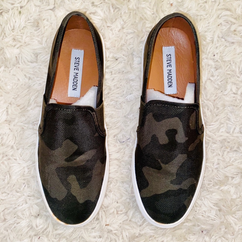 Steve Madden Camo Slip on Sneakers